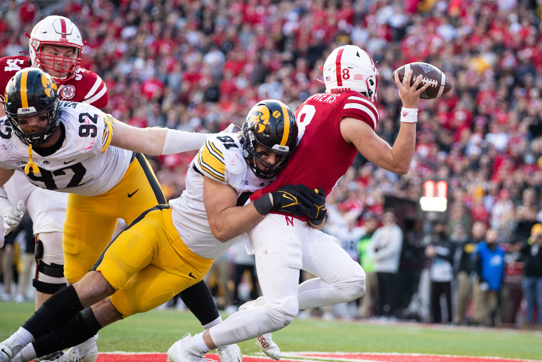 112721-owh-spo-nebraskaiowa-em23.jpg
